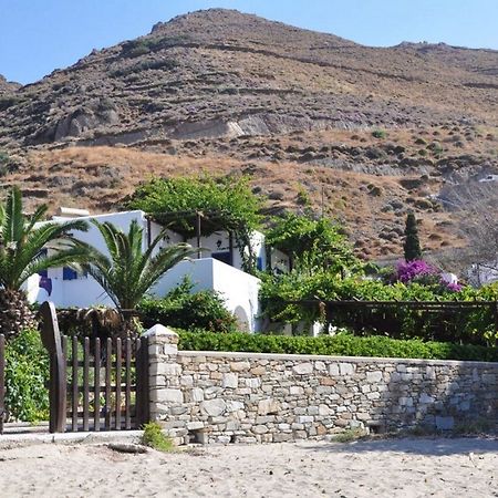 Levrossos Beach Apartments Extérieur photo